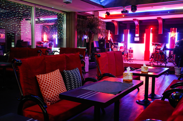 블루스카이라이브카페